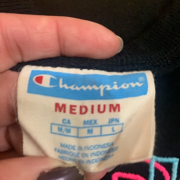 Men’s medium Champion black cotton t-shirt with multi-colored embroidered
L - Picture 3 of 7